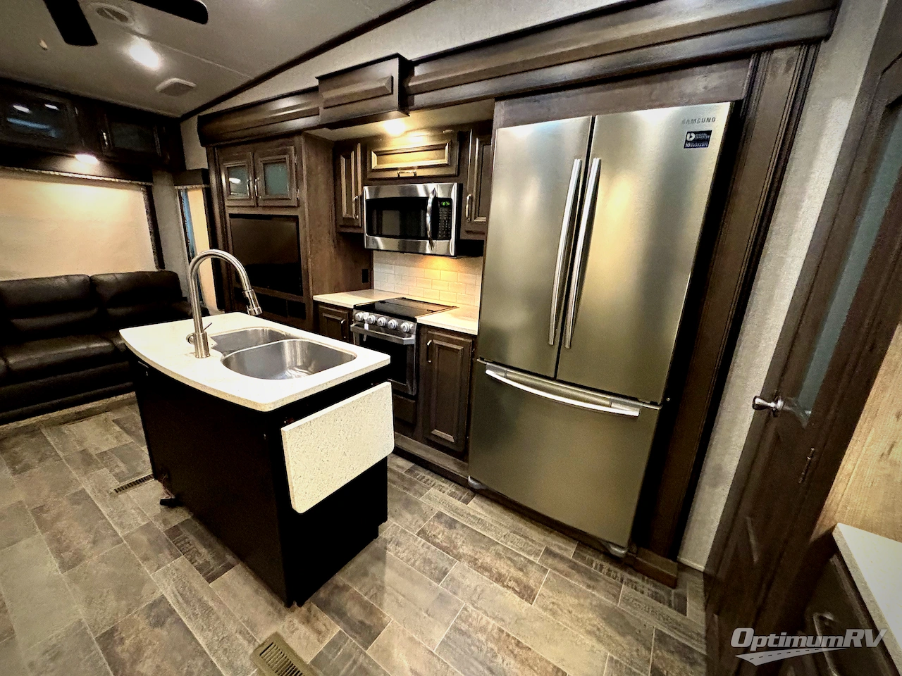 2019 Keystone Montana High Country 385BR Photo 20