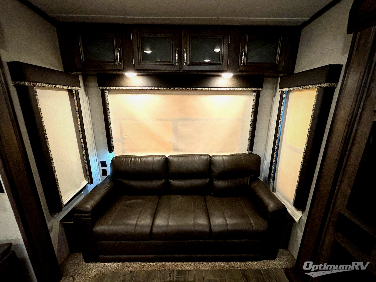 2019 Keystone Montana High Country 385BR Photo 24