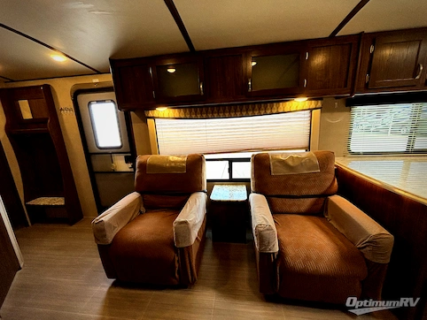 2017 Dutchmen Aerolite Luxury Class 294RKSS RV Photo 3