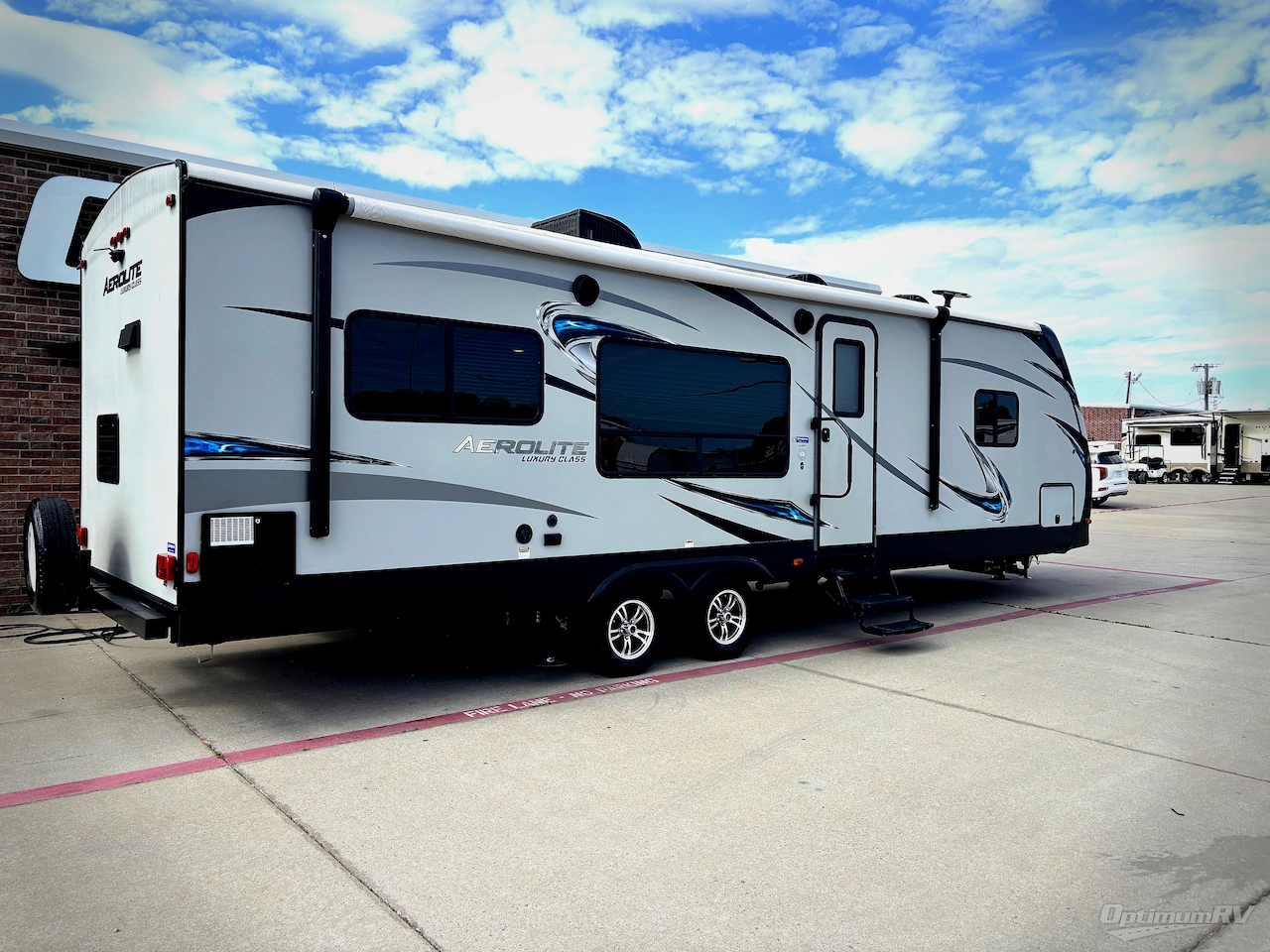 2017 Dutchmen Aerolite Luxury Class 294RKSS Photo 2