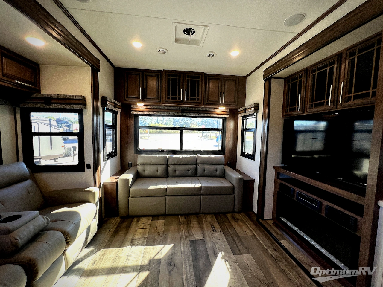 2021 KZ Durango Gold G366FBT Photo 6