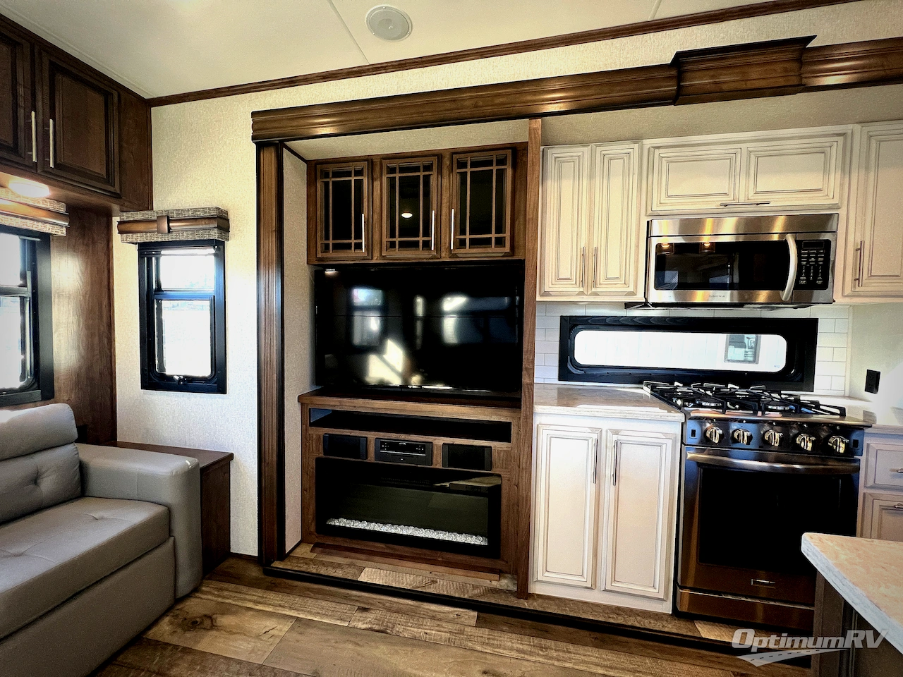 2021 KZ Durango Gold G366FBT Photo 7