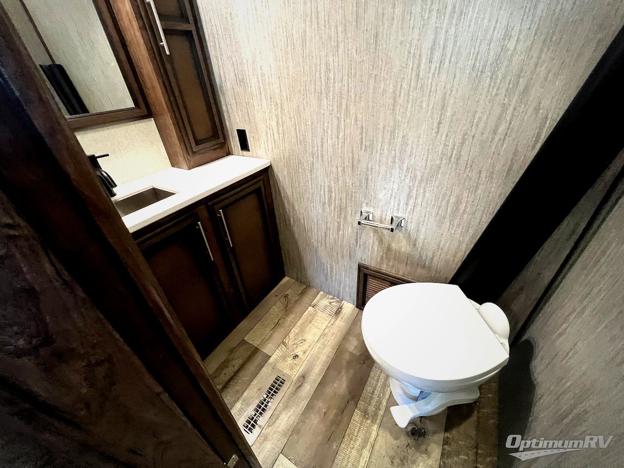 2021 KZ Durango Gold G366FBT Photo 17