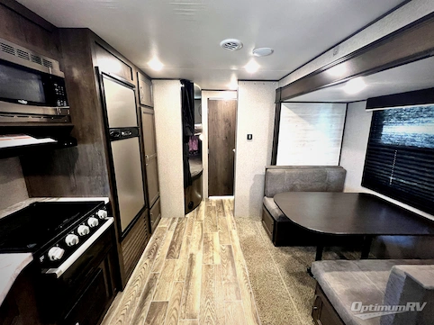 2021 Jayco Jay Flight SLX 8 267BHS RV Photo 2