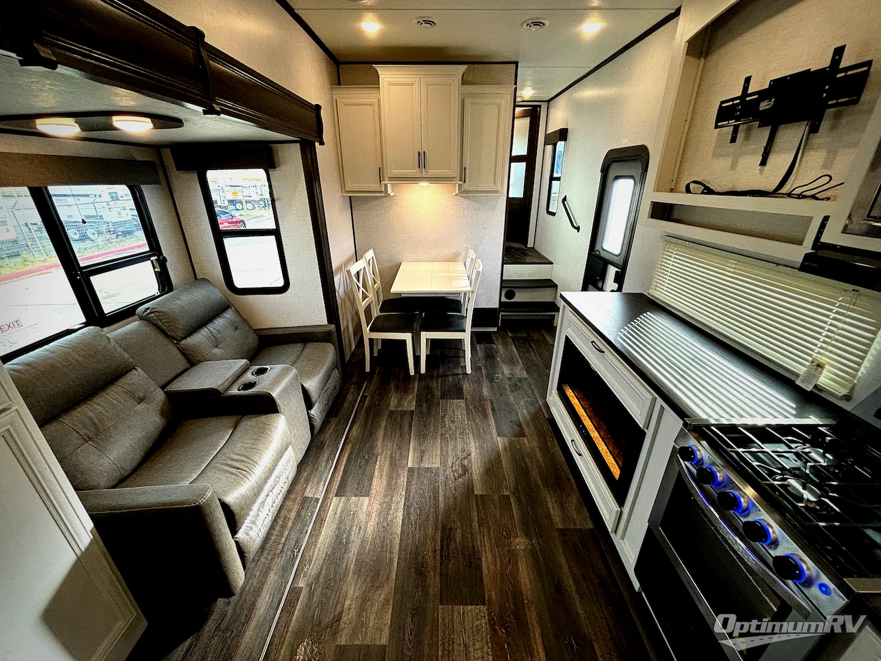 2022 Dutchmen Atlas 2942BHF Photo 5