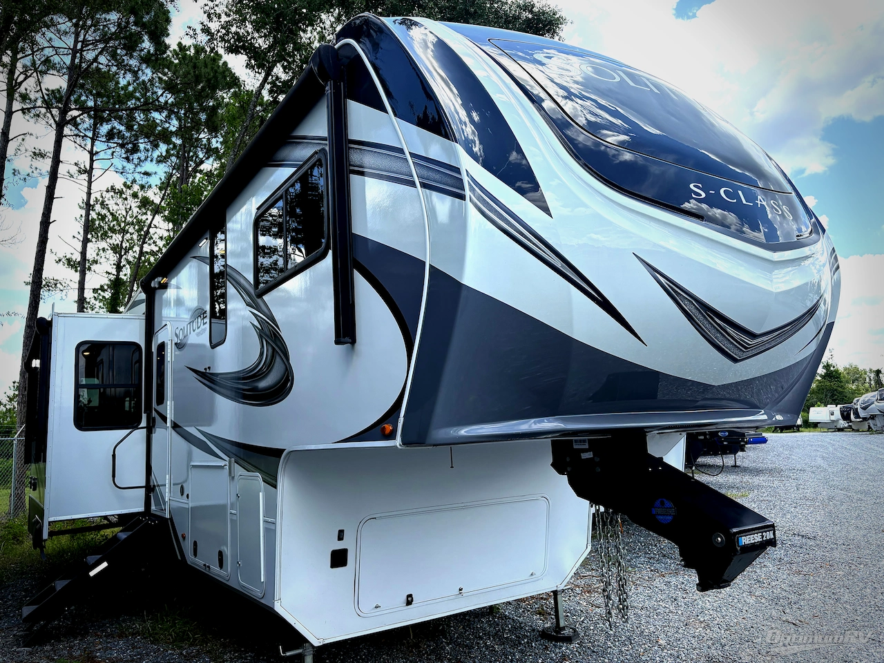 2022 Grand Design Solitude S-Class 2930RL Photo 1
