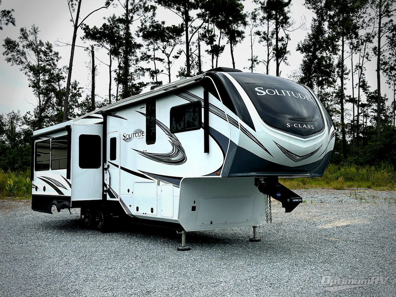2022 Grand Design Solitude S-Class 2930RL Photo 16