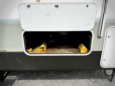 2014 CrossRoads Longhorn ReZerve LFZ28RL RV Photo 4