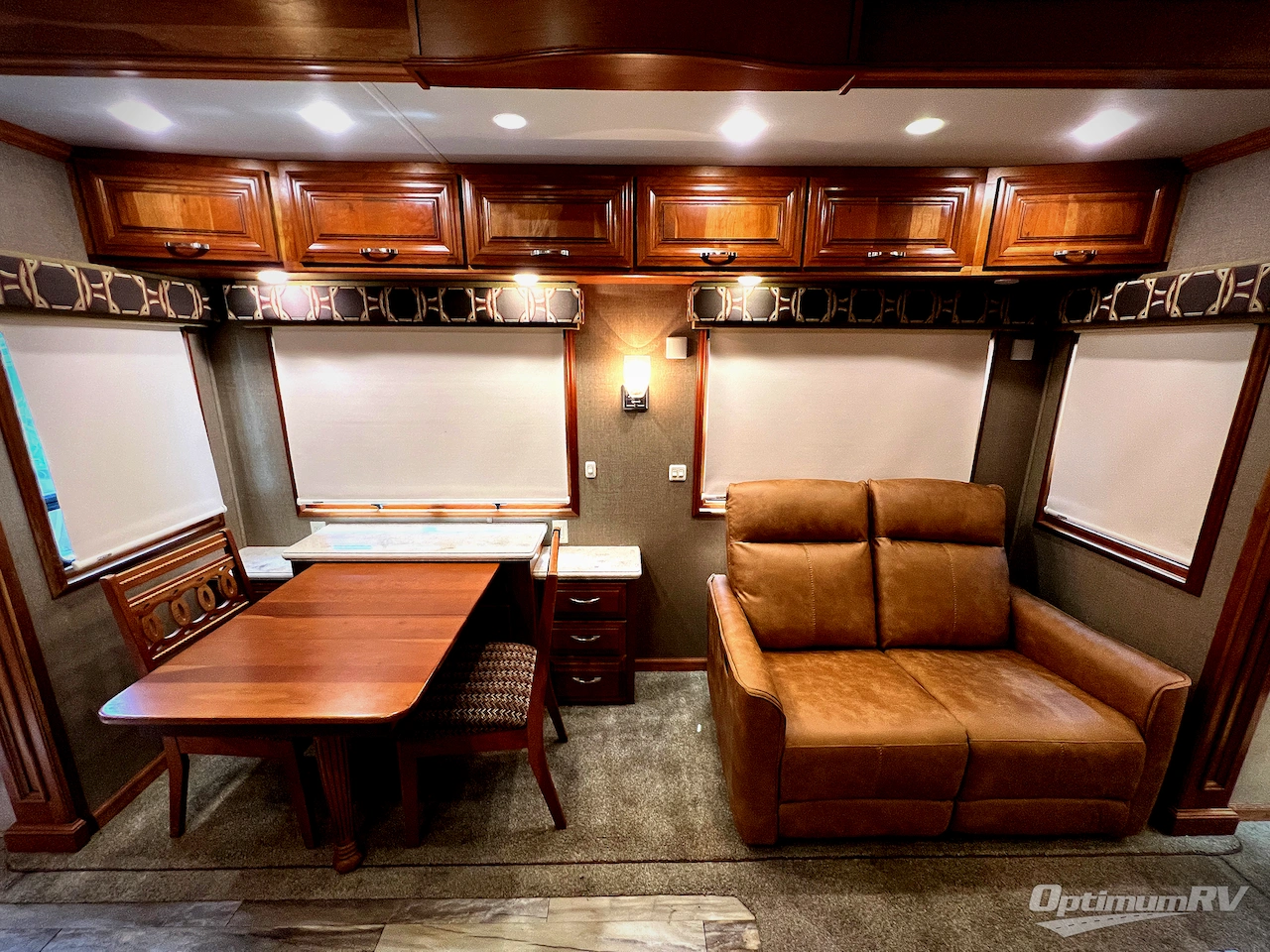 2016 DRV Luxury Suites Mobile Suites 36RSSB3 Photo 4