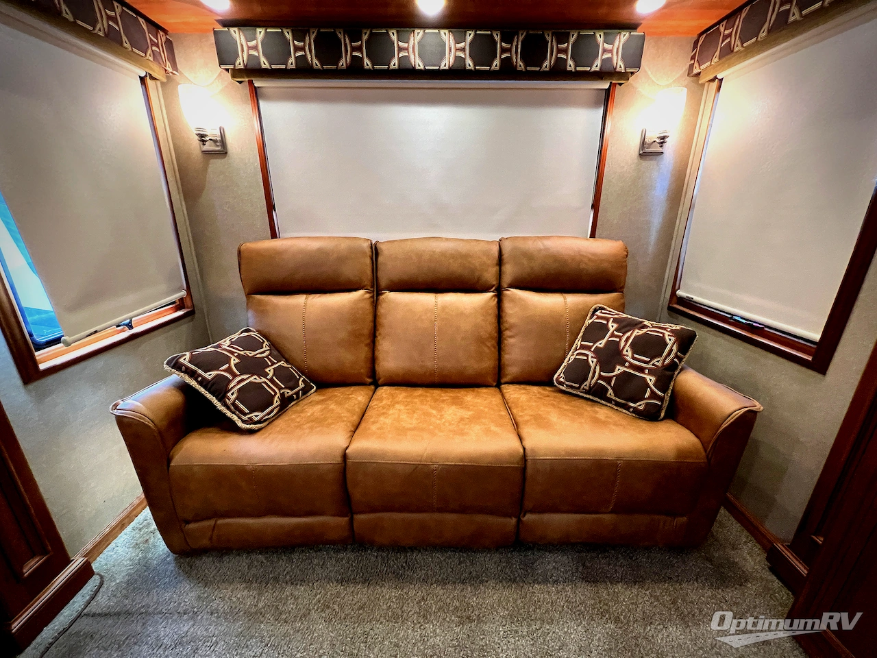 2016 DRV Luxury Suites Mobile Suites 36RSSB3 Photo 7