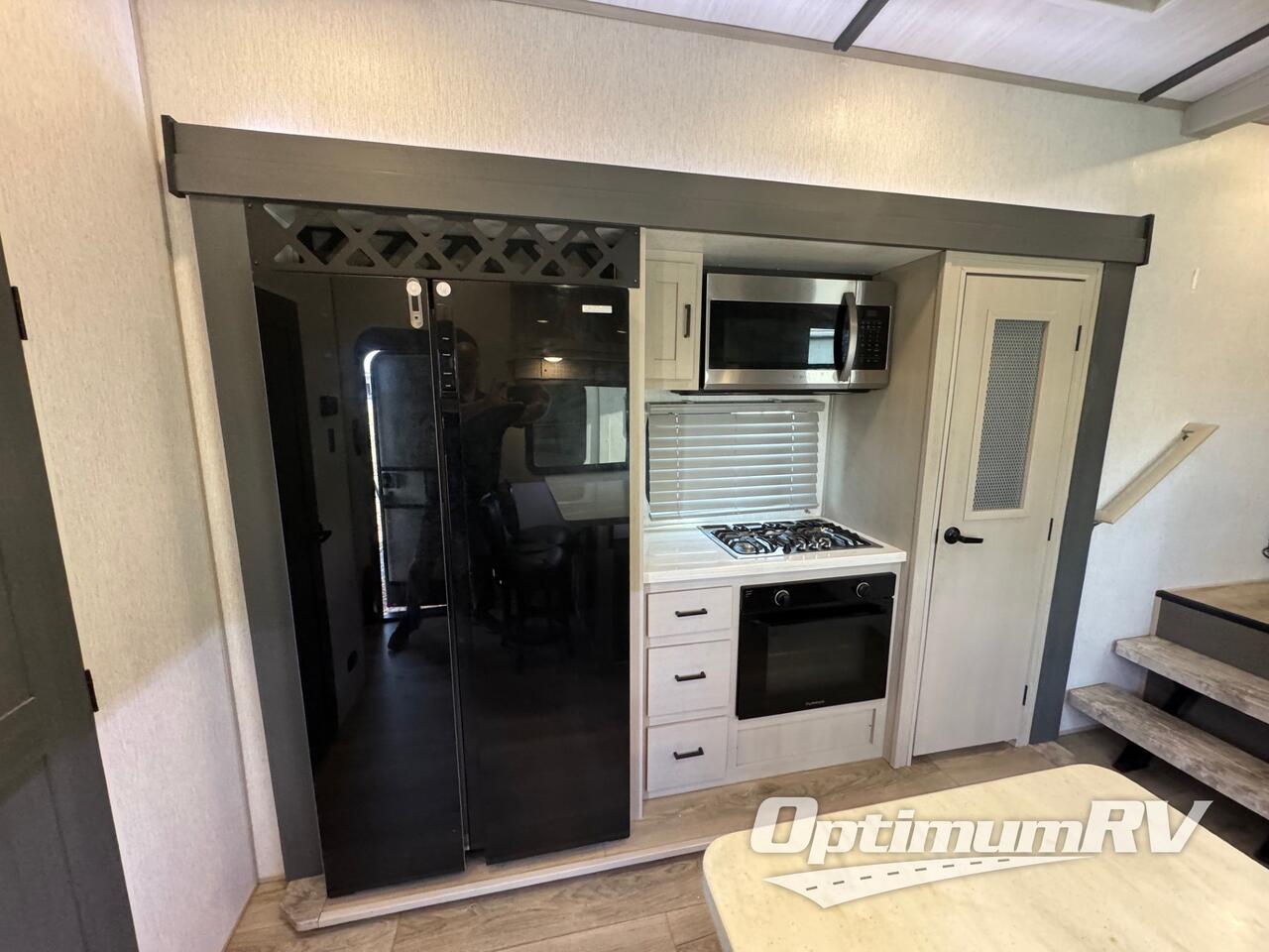 2023 Forest River Wildwood Heritage Glen Elite Series 36FL Photo 4