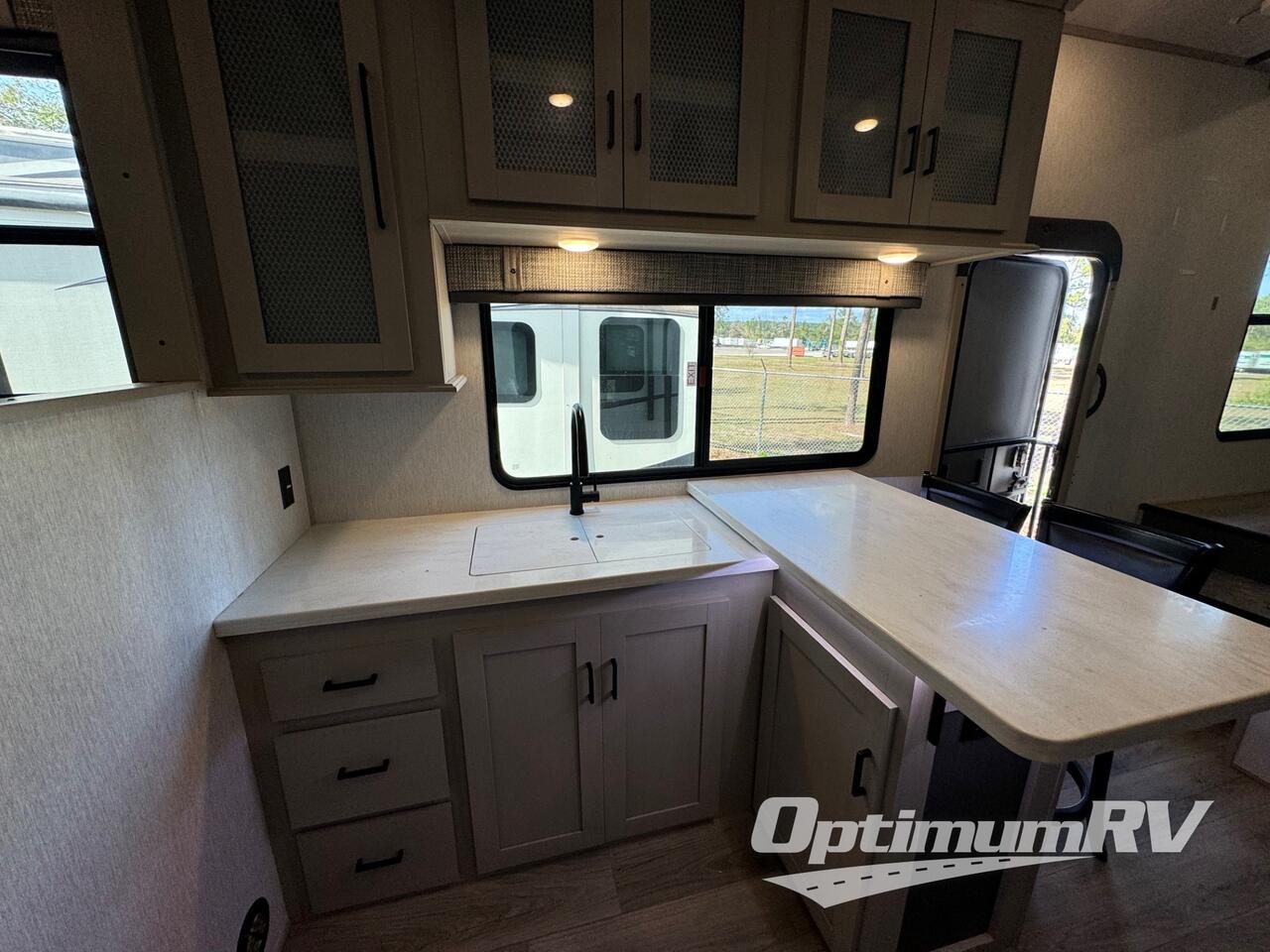 2023 Forest River Wildwood Heritage Glen Elite Series 36FL Photo 7