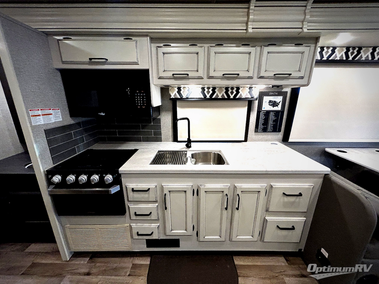 2020 Jayco Greyhawk Prestige 30XP Photo 6