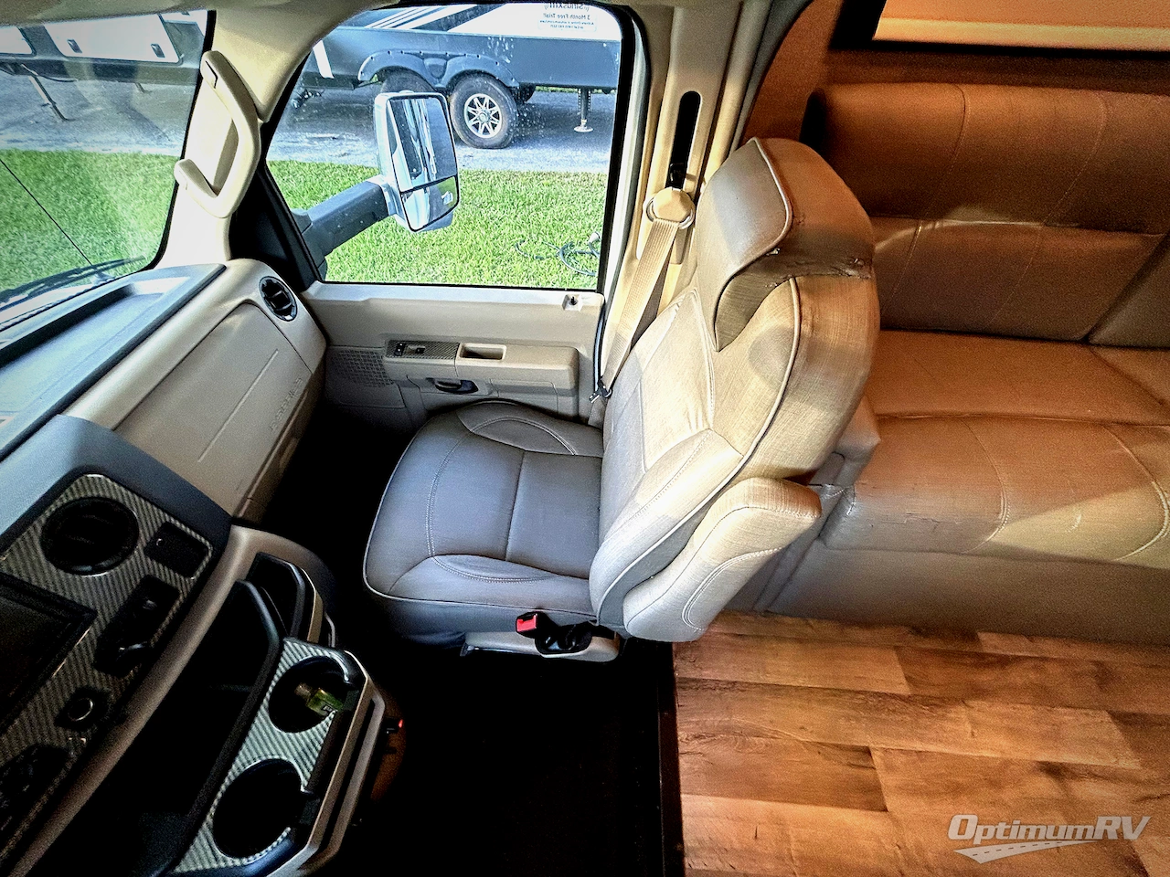 2020 Jayco Greyhawk Prestige 30XP Photo 9