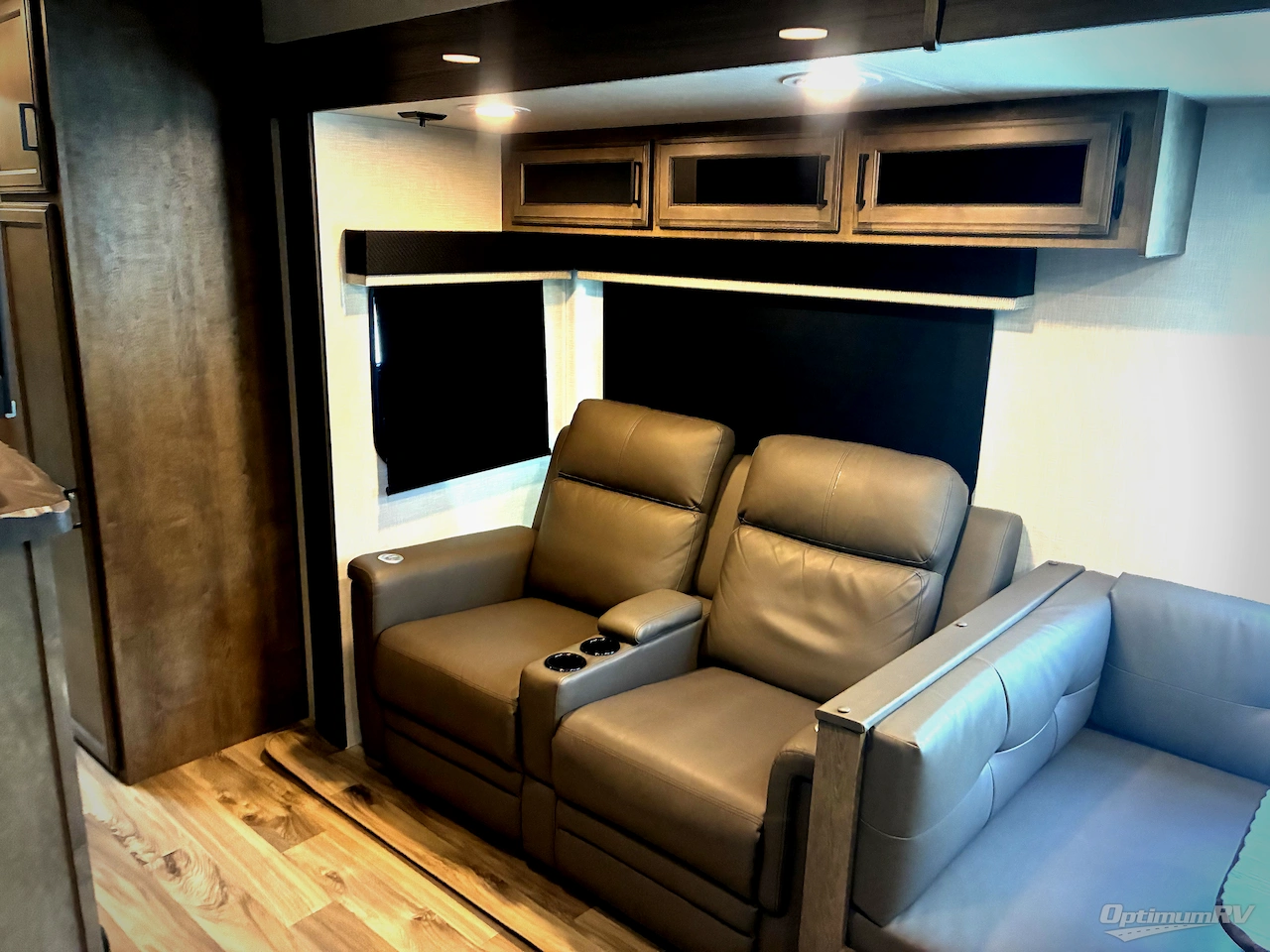 2024 Venture SportTrek ST332VBH Photo 6