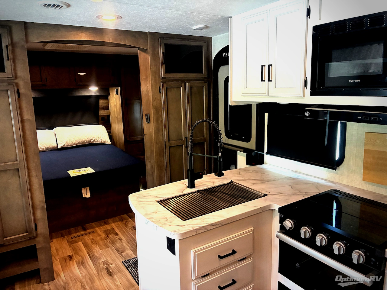 2024 Venture SportTrek ST332VBH Photo 10