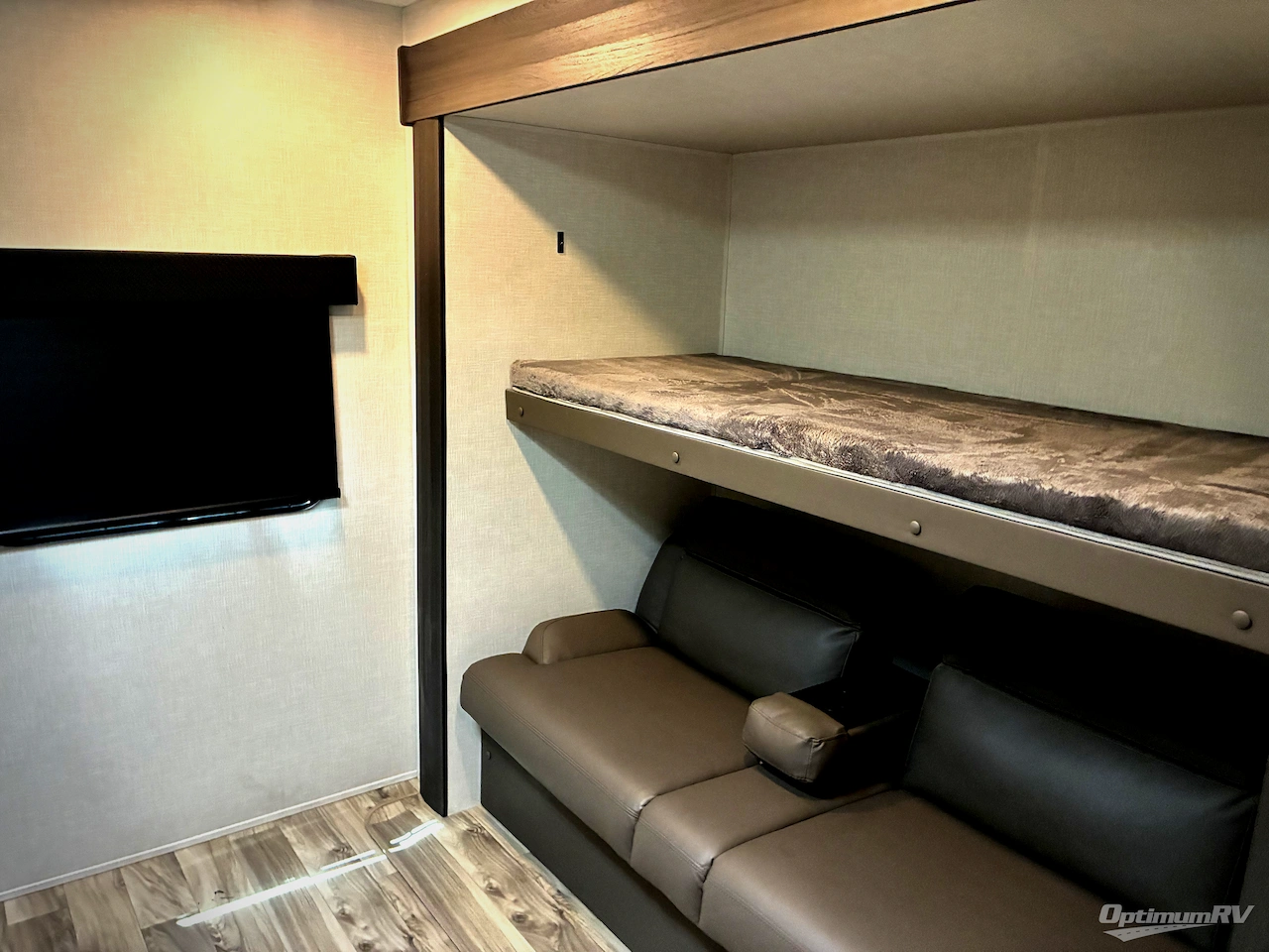 2024 Venture SportTrek ST332VBH Photo 15