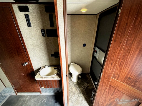 2016 Forest River Vengeance Touring Edition 40D12 RV Photo 4