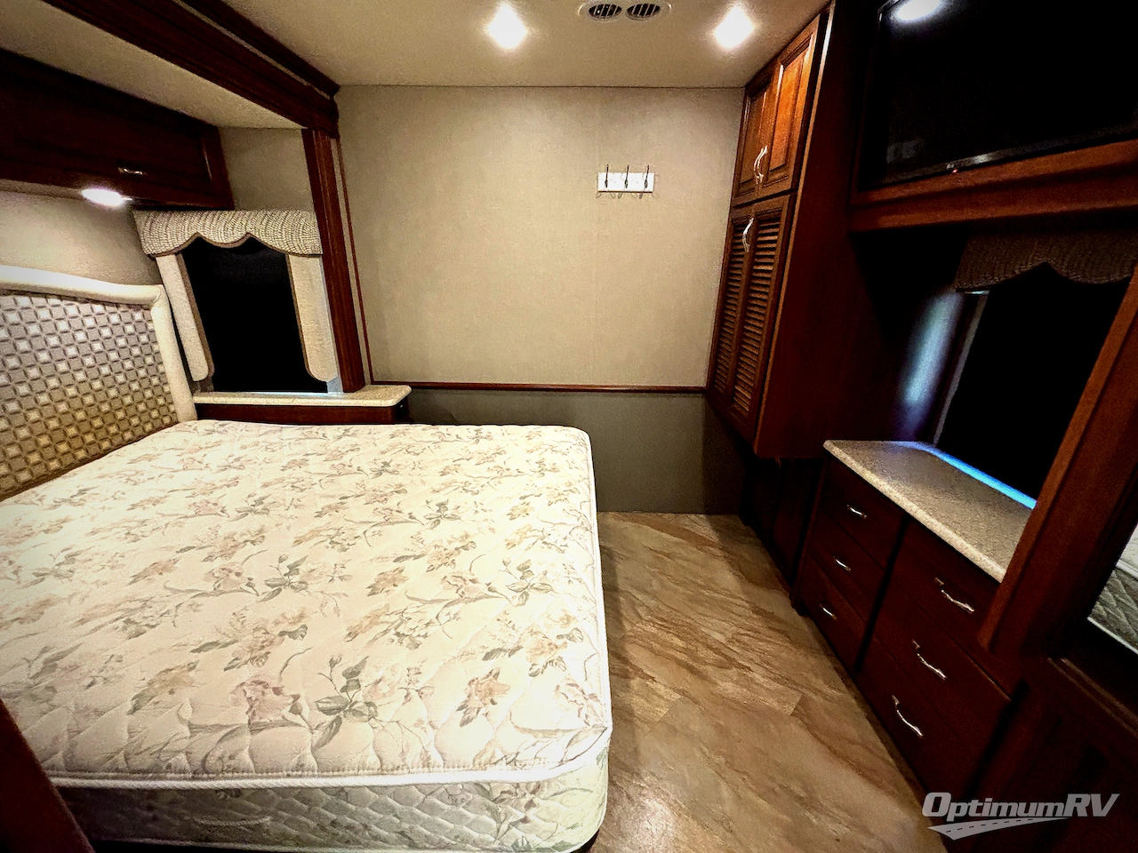2016 Holiday Rambler Vacationer 34ST Photo 17