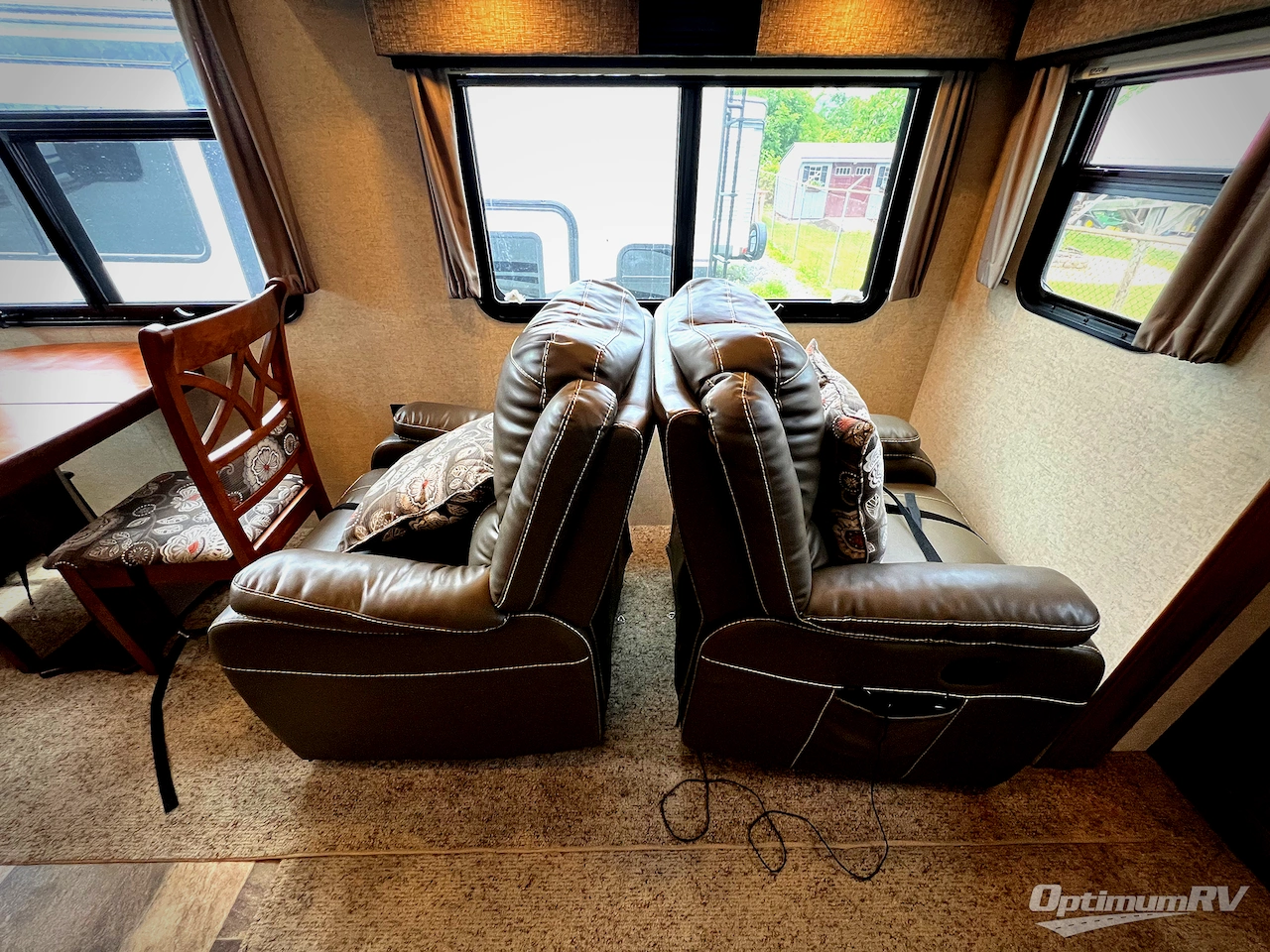 2017 Heartland Bighorn 3010RE Photo 5