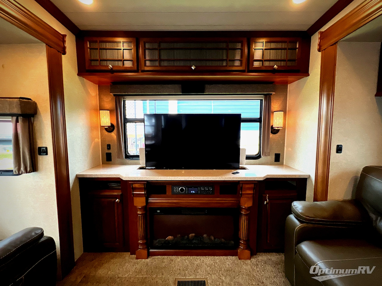2017 Heartland Bighorn 3010RE Photo 9