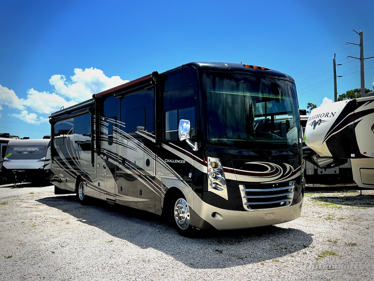 2015 Thor Challenger 37KT Photo 1