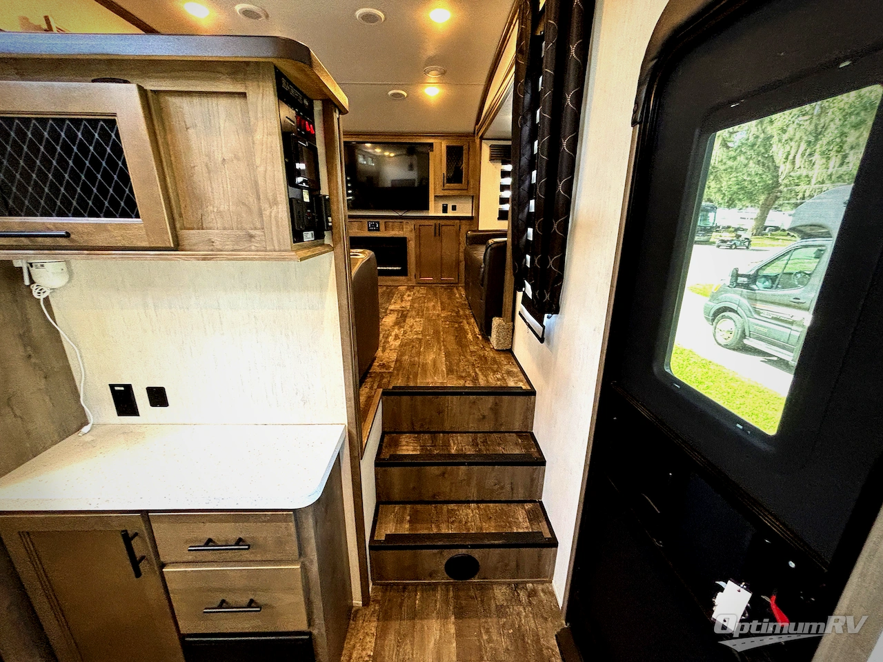 2022 Forest River Sabre 37FLH Photo 7
