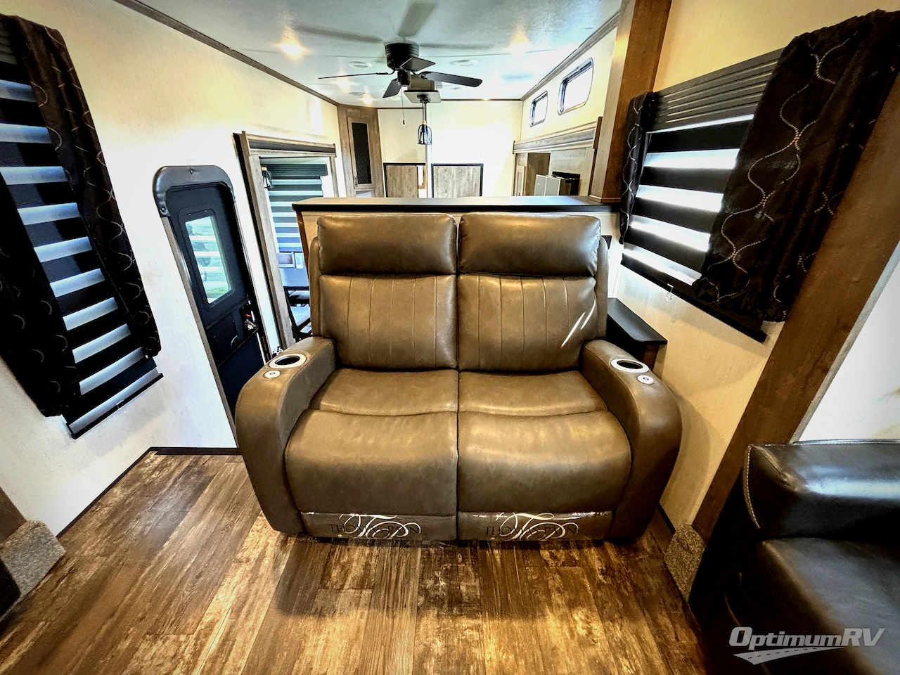 2022 Forest River Sabre 37FLH Photo 12