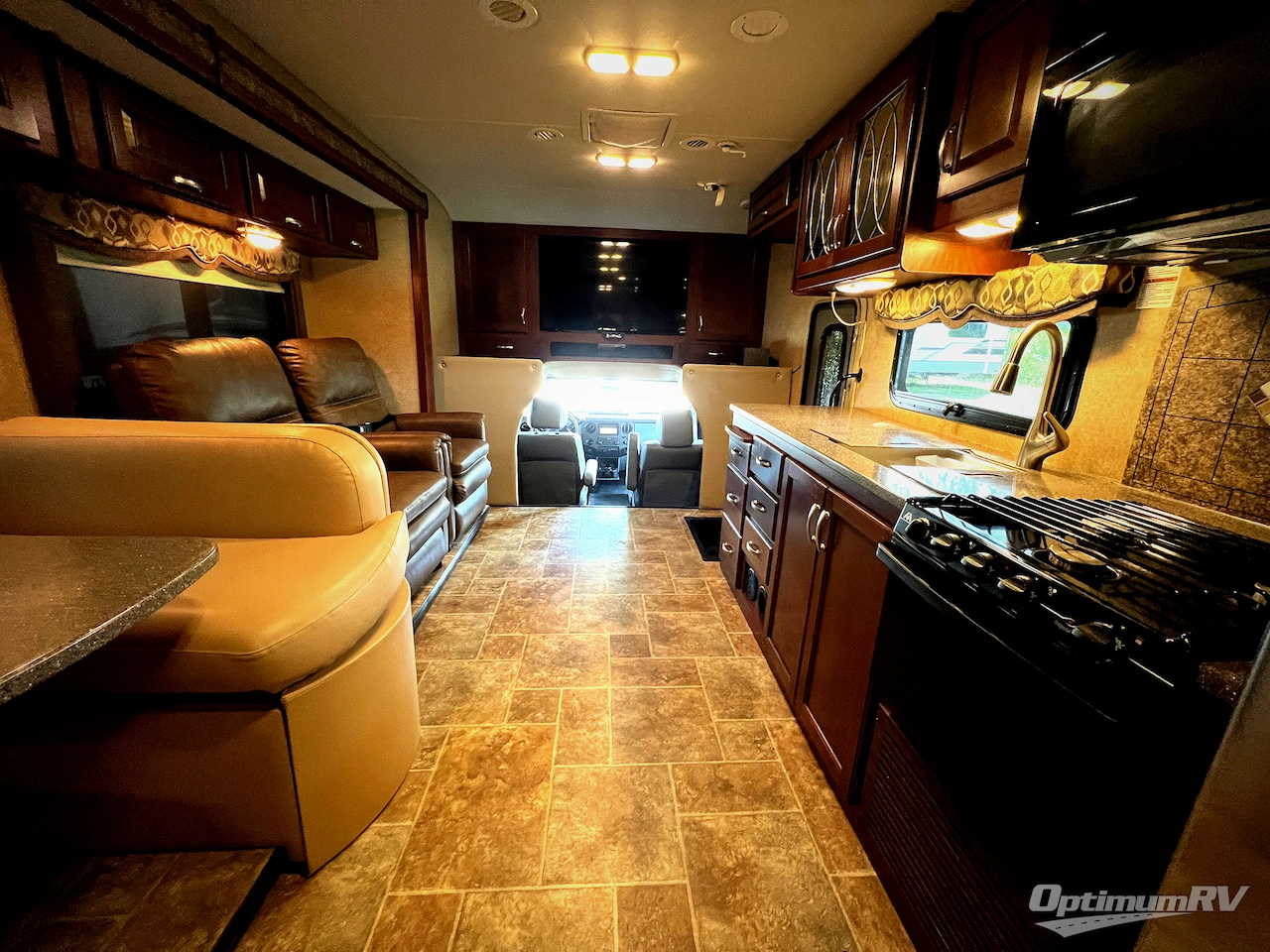 2015 Thor Four Winds Super C 35SK Photo 21