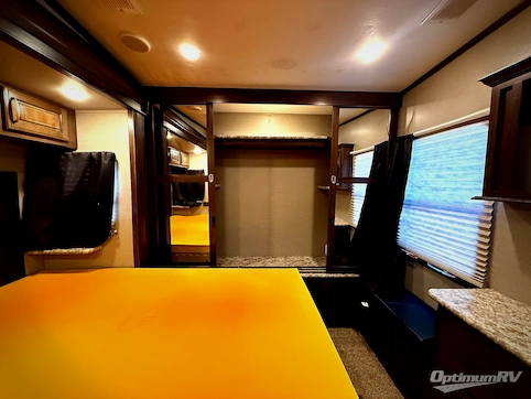 2016 Keystone Montana High Country 375FL RV Photo 4