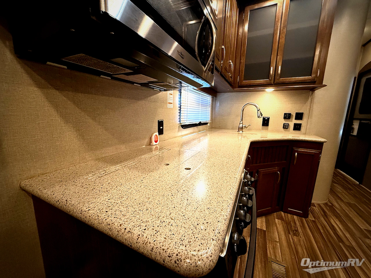 2016 Keystone Montana High Country 375FL Photo 16