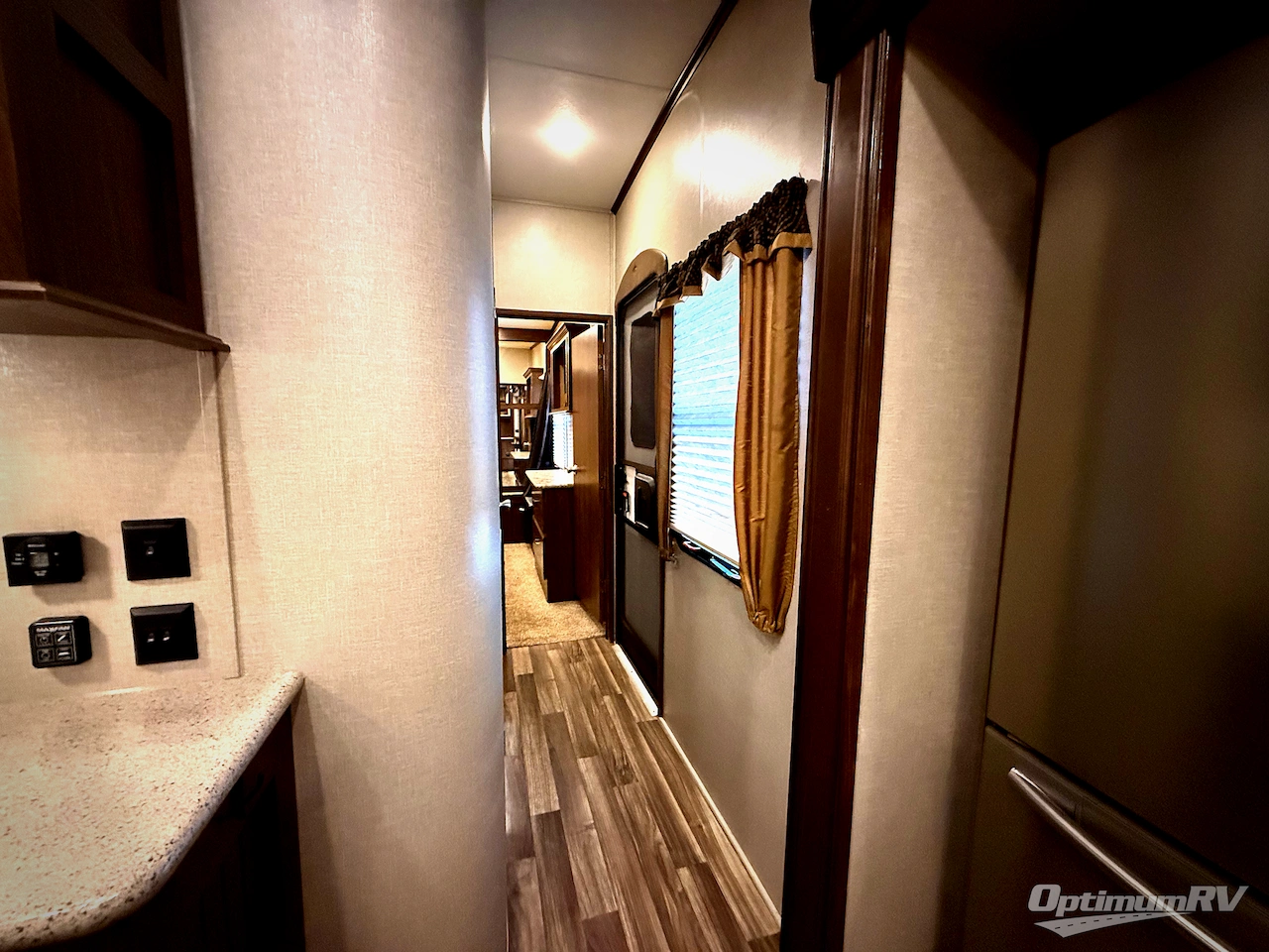 2016 Keystone Montana High Country 375FL Photo 20