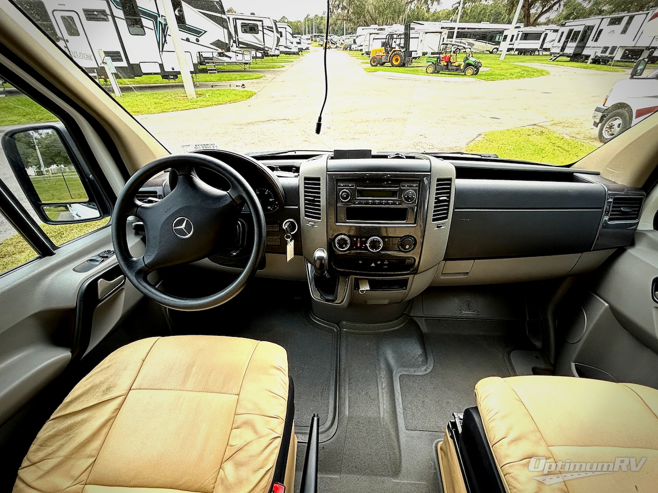 2012 Pleasure-Way Plateau RB Photo 8
