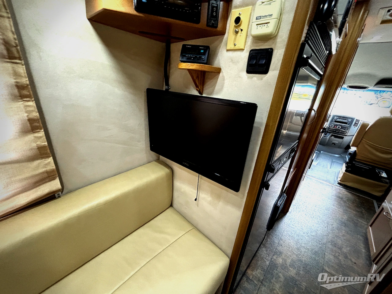 2012 Pleasure-Way Plateau RB Photo 21