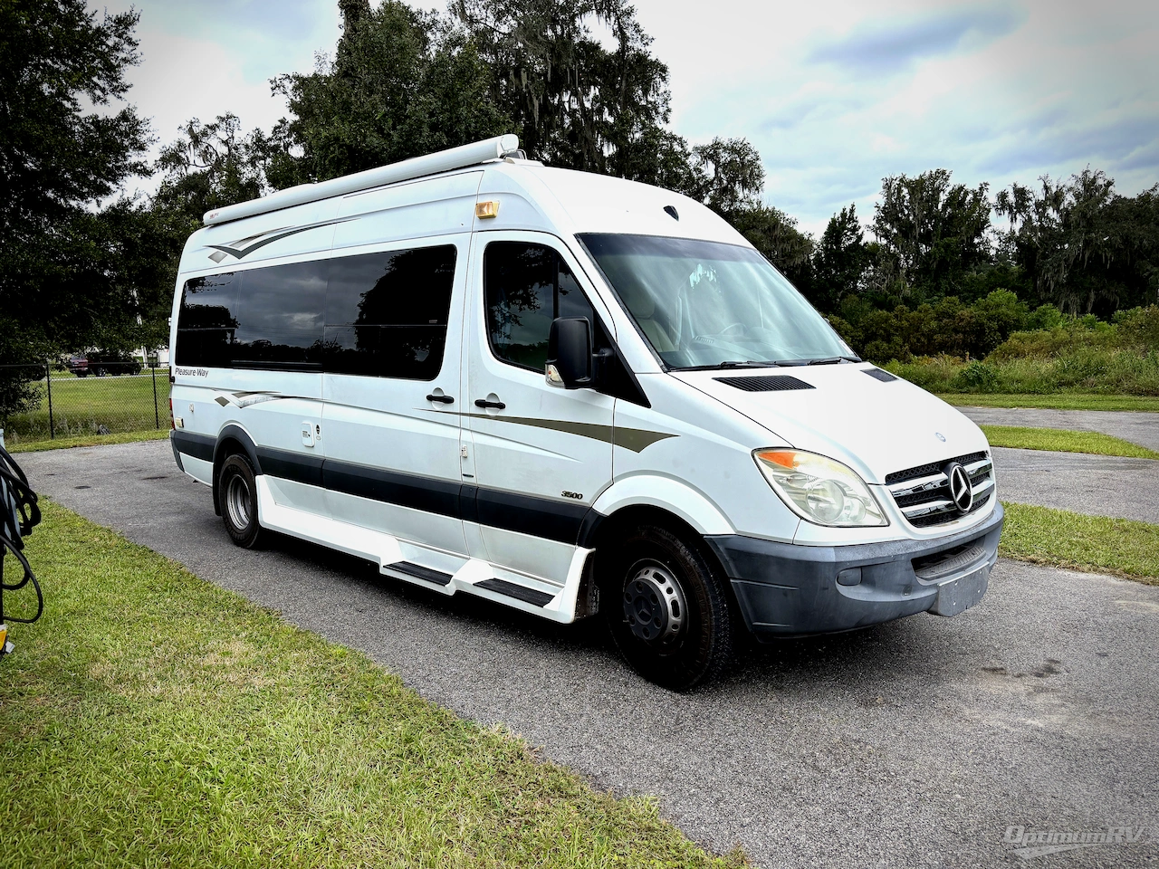 2012 Pleasure-Way Plateau RB Photo 1
