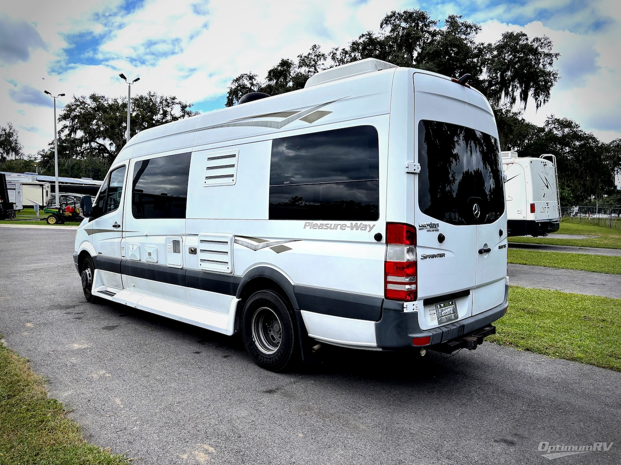2012 Pleasure-Way Plateau RB Photo 3