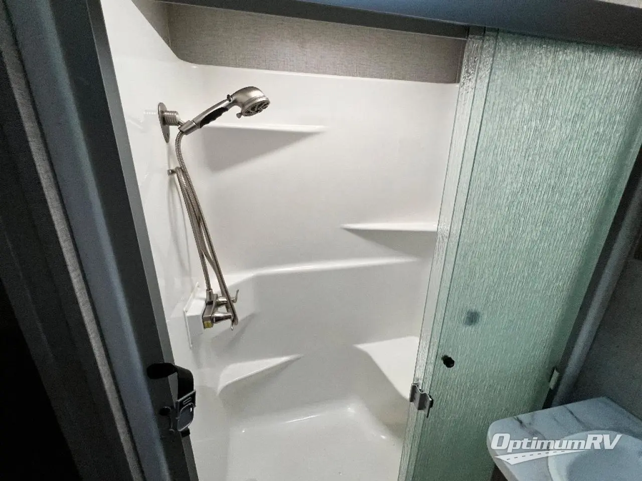 2019 Keystone Avalanche 383FL Photo 20