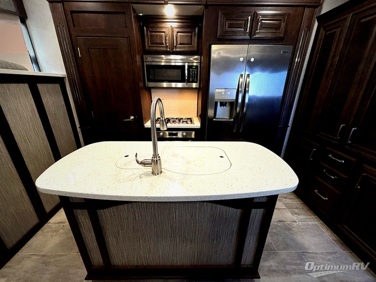 2019 Heartland Bighorn 3980RRD Photo 6