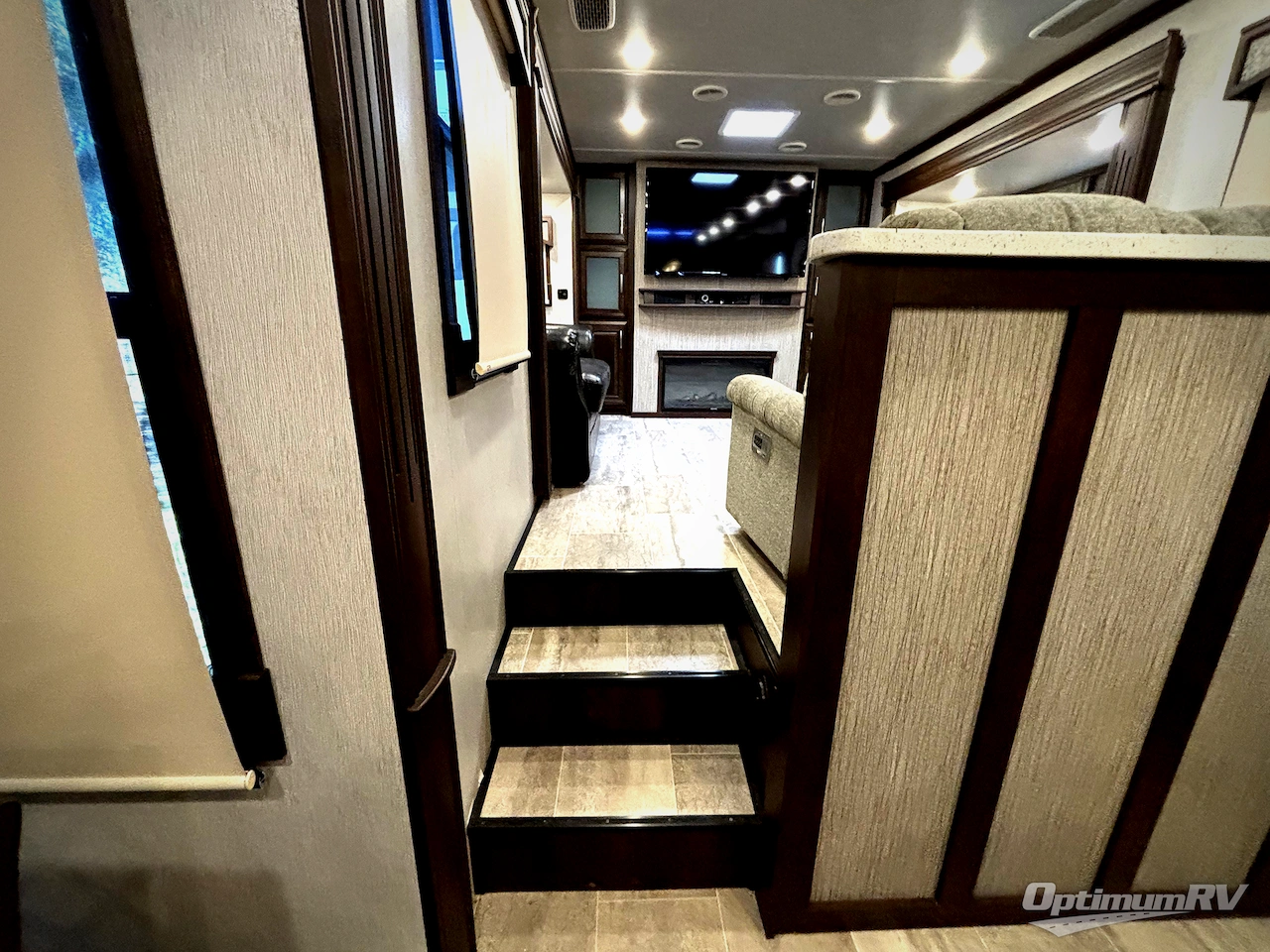 2019 Heartland Bighorn 3980RRD Photo 18