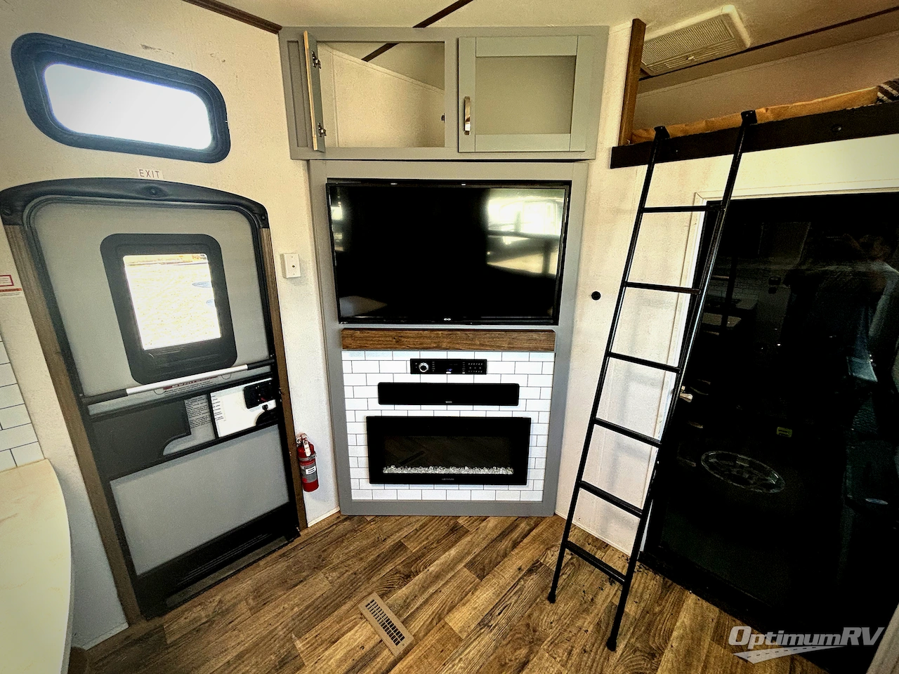 2019 Keystone Fuzion 369 Photo 8