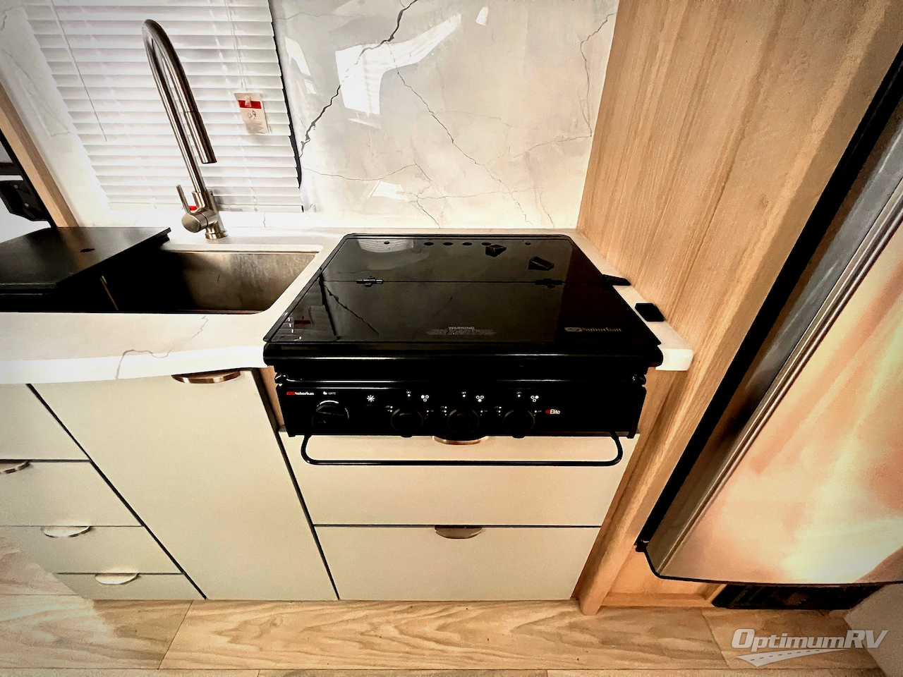 2023 Winnebago Towables Micro Minnie 2108FBS Photo 10