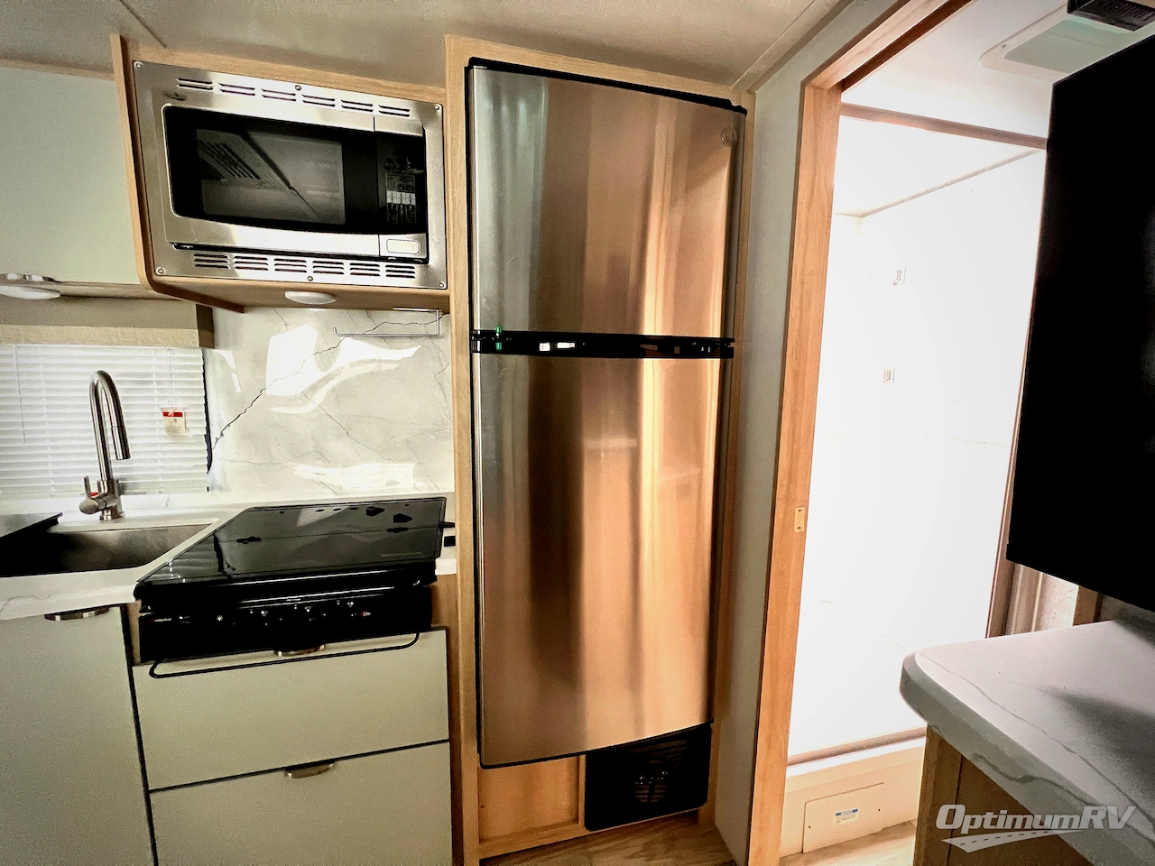 2023 Winnebago Towables Micro Minnie 2108FBS Photo 12