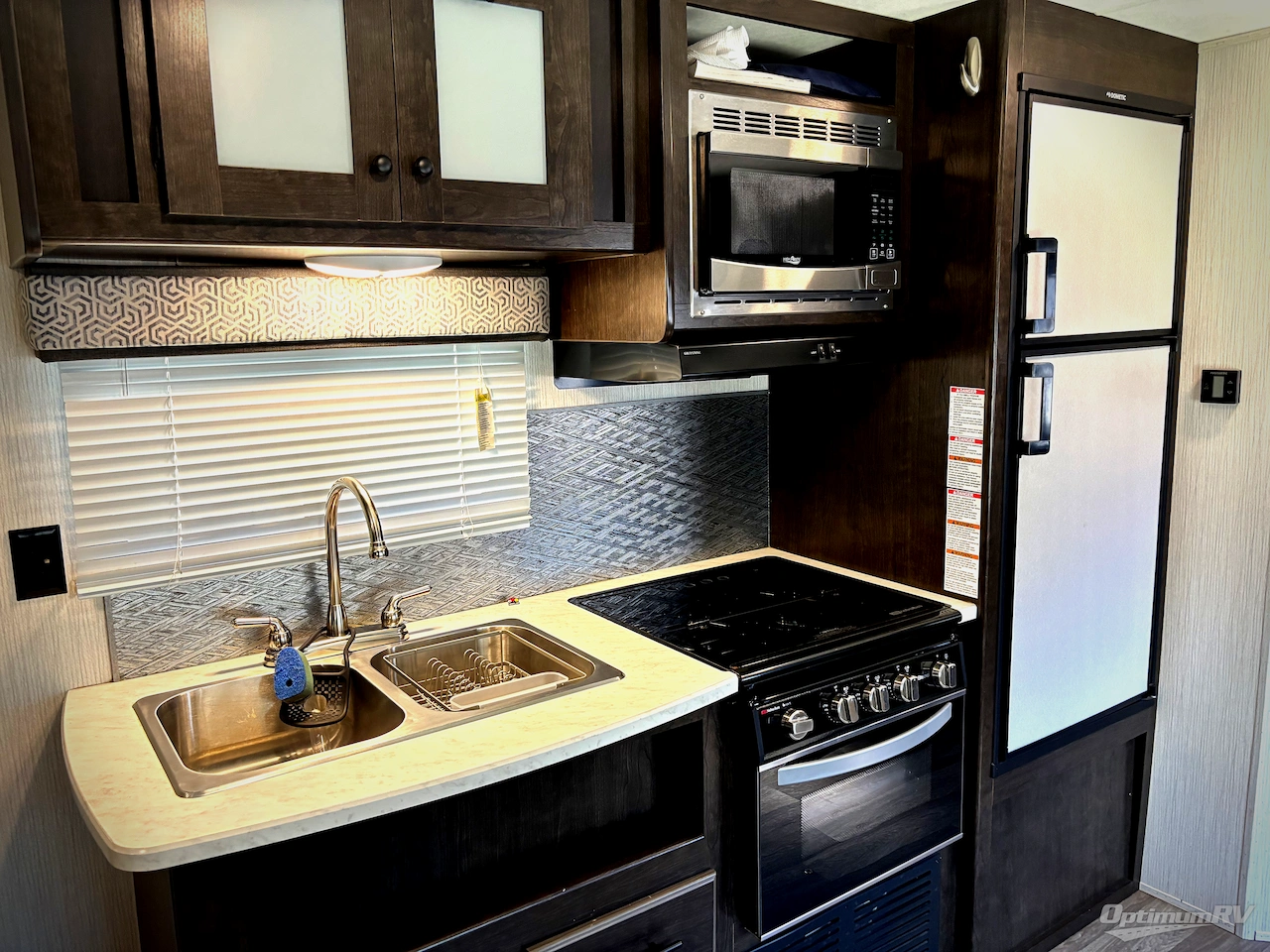 2020 Heartland Pioneer RG28 Photo 7