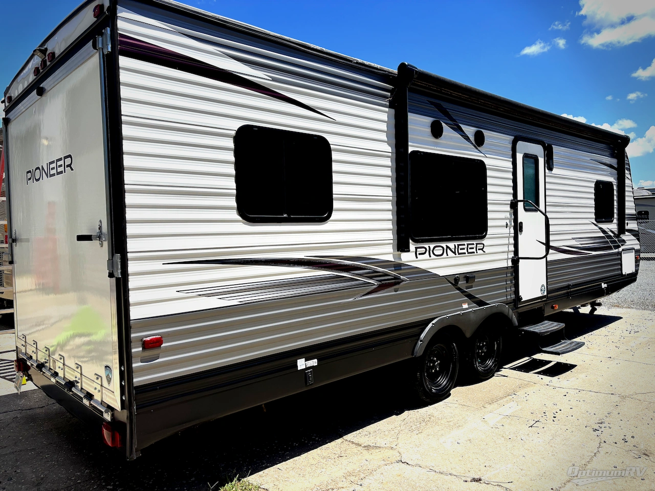 2020 Heartland Pioneer RG28 Photo 2