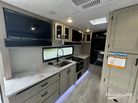 2025 East To West Alta 1900MMK RV Photo 3