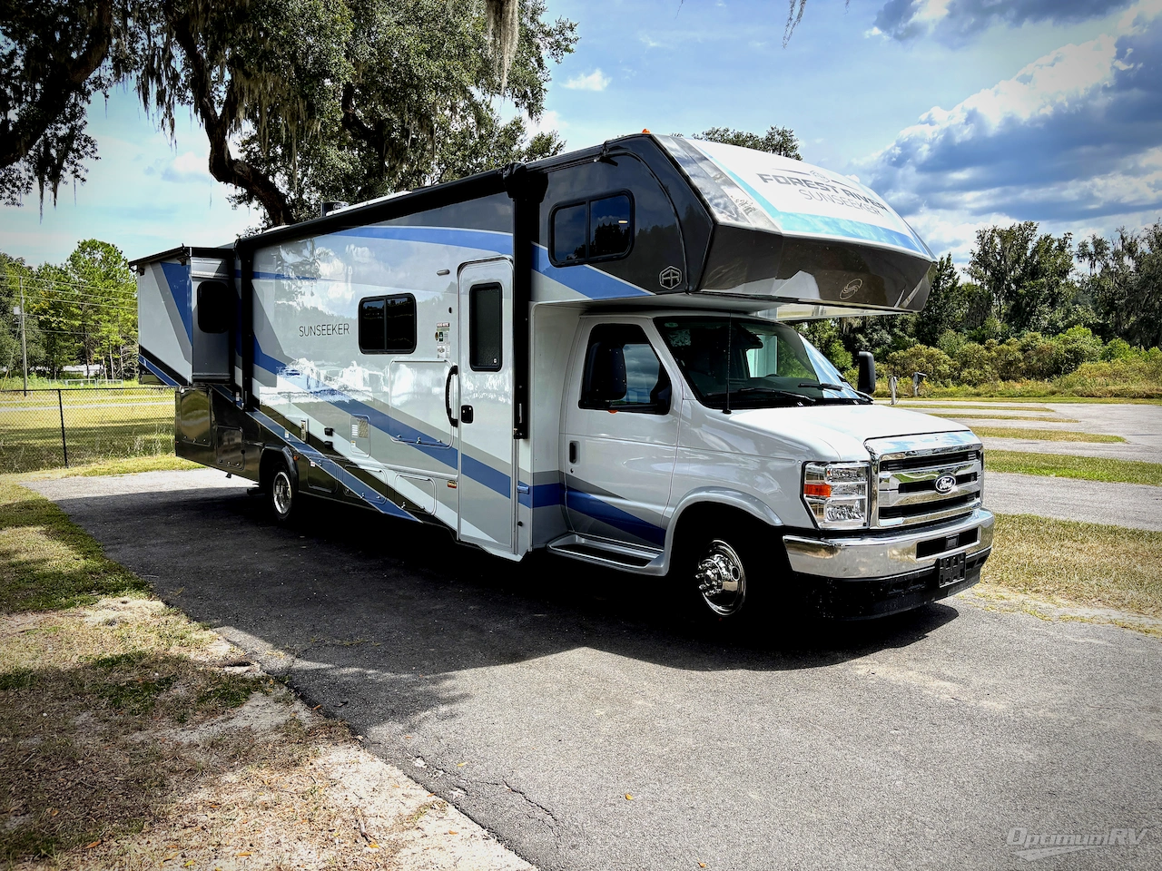 2027 Forest River Sunseeker 3010DS Photo 1