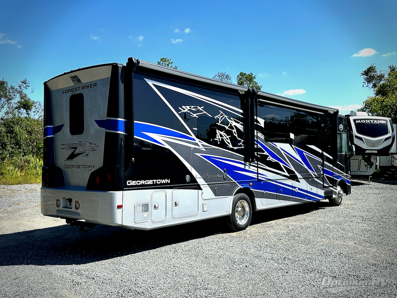 2024 Forest River Georgetown 5 Series 34H5 Photo 2