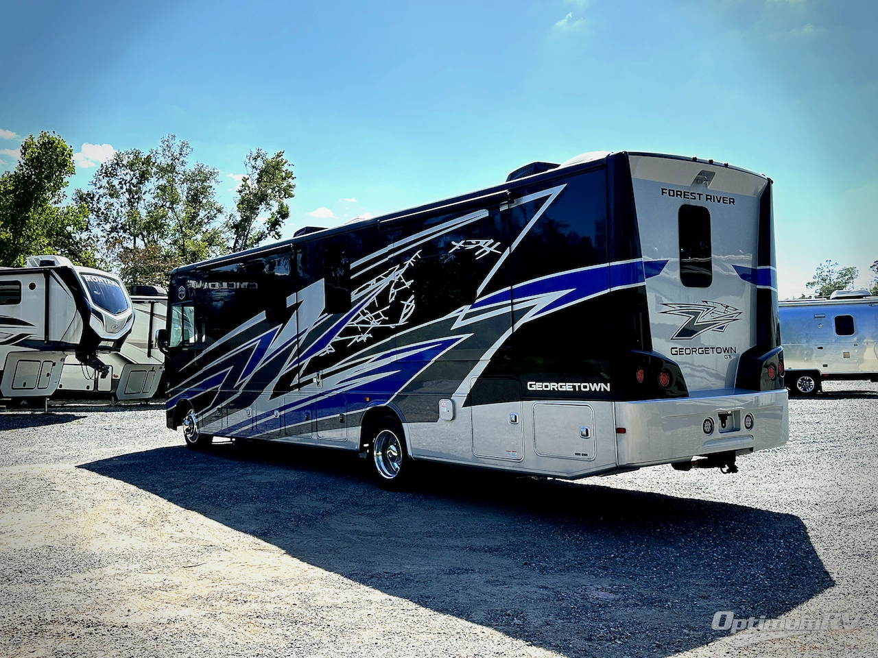 2024 Forest River Georgetown 5 Series 34H5 Photo 3