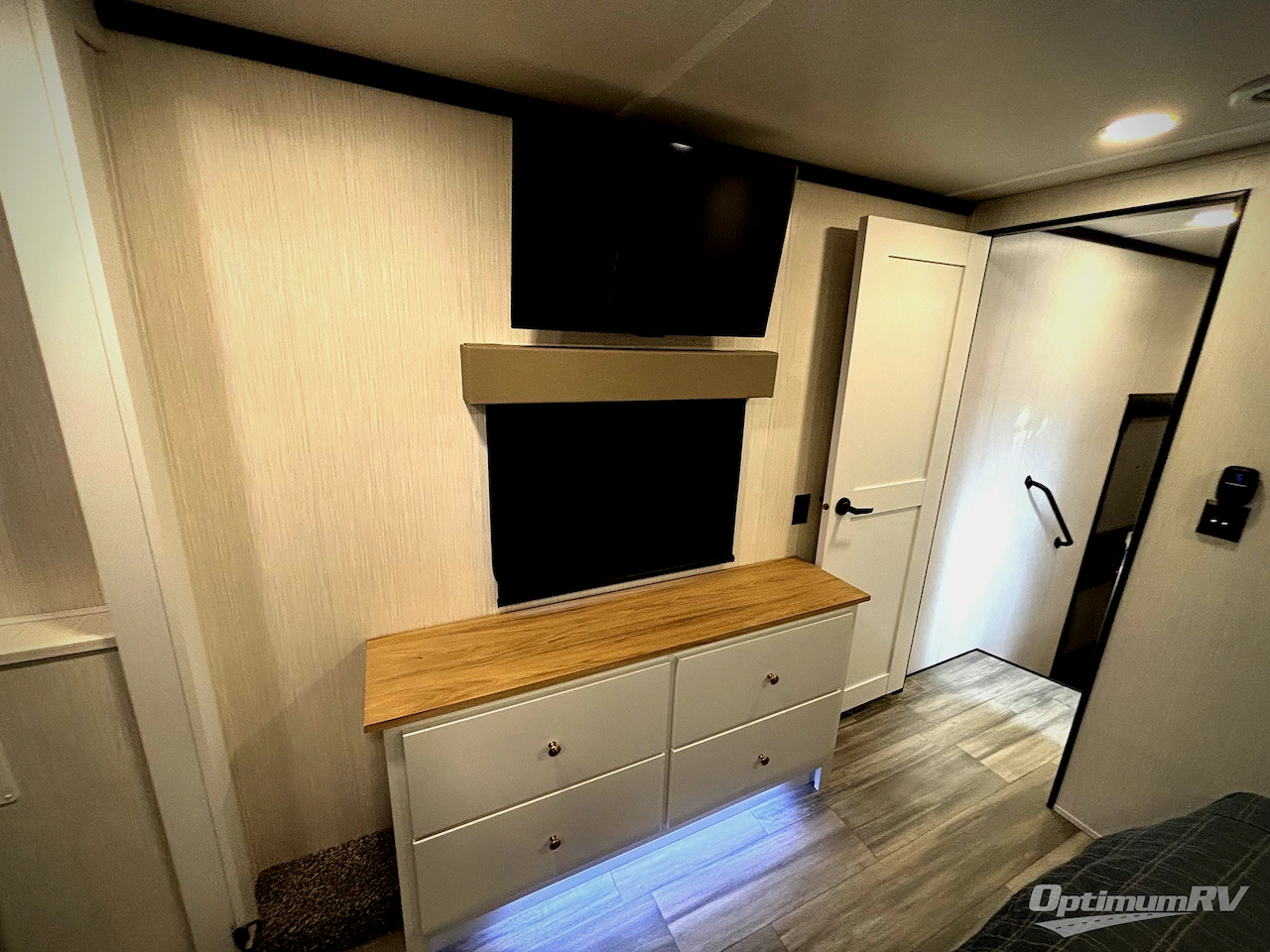 2024 Forest River Cedar Creek Experience 3125RD Photo 11