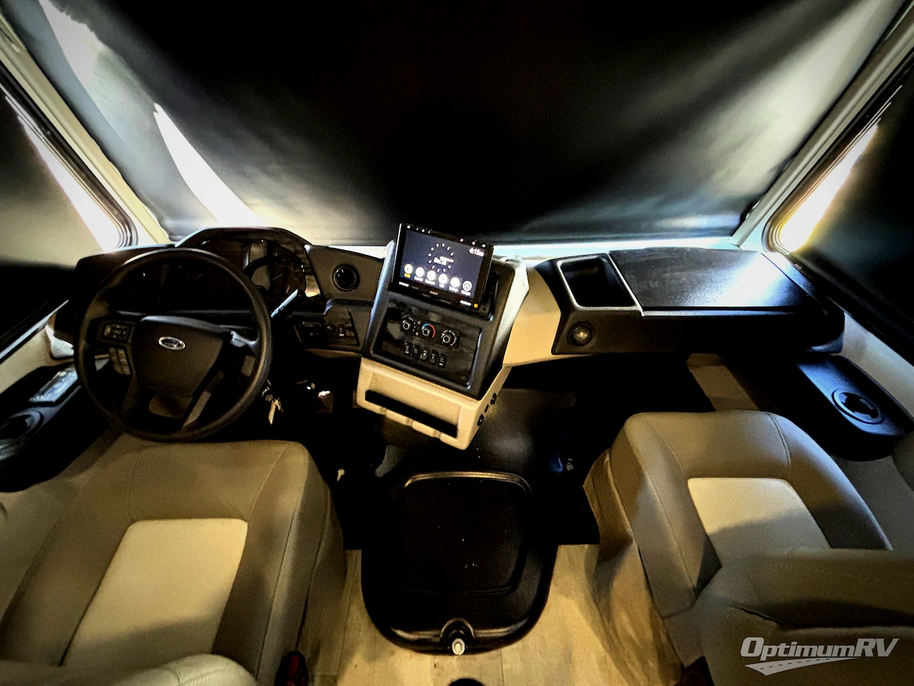 2025 Forest River Georgetown 5 Series 34M5 Photo 8